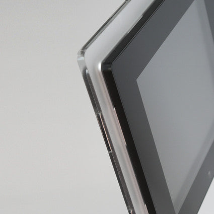 Multimedia Tischaufsteller Wingoomedia 8 Zoll - modularedisplays.com