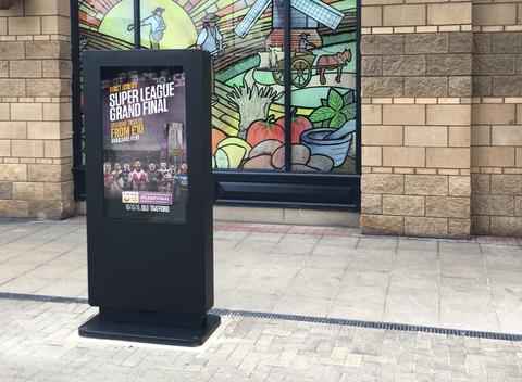 Freestanding Outdoor Advertising Display 43" to 86" Digital Advertising