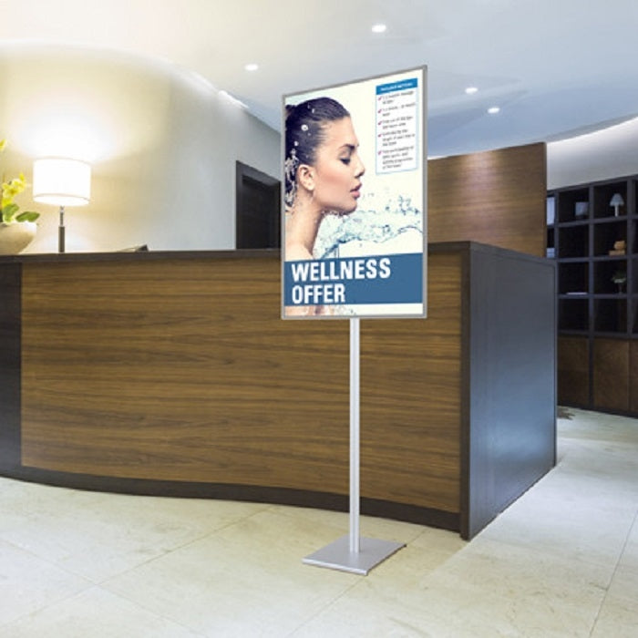Freistehendes Bodendisplay Magnofloor 700x500mm - modularedisplays.com