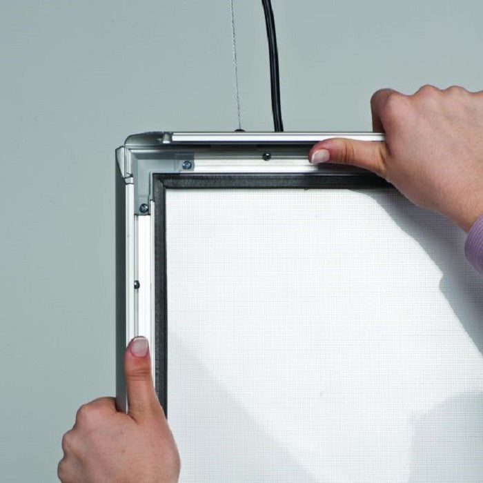 LED Leuchtrahmen Outdoor 500 x 700mm - modularedisplays.com