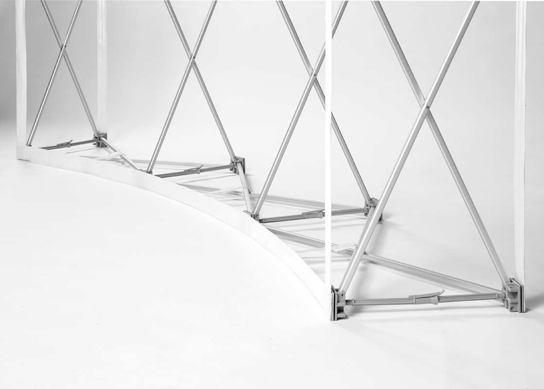Textilfaltwand premium gebogen 3x3 mit Druck - modularedisplays.com