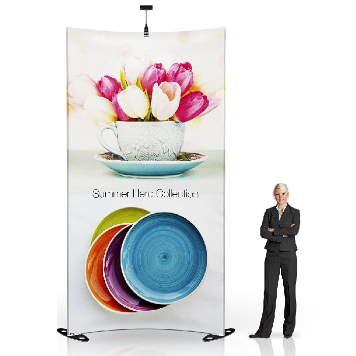 Gebogene Mobile Pressewand bedruckt 175x318cm - modularedisplays.com