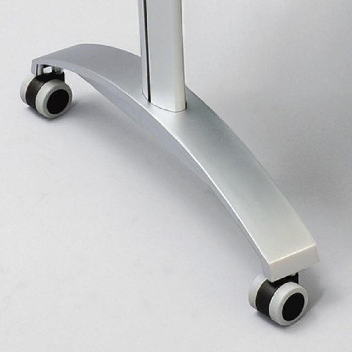 Mobiler Präsenter für Kleidung Sarto Soistes - modularedisplays.com