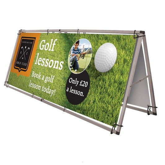 Monsoon Großformat Bannerdisplay 2,5m mit Druck - modularedisplays.com
