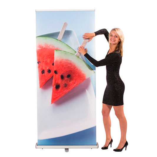 RollUp Banner Triangle 850 mit Digitaldruck - modularedisplays.com